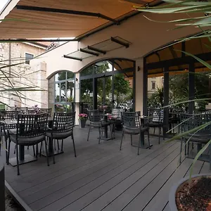 Teatro Verdi Boutique מלון