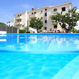 Mediteran מלון